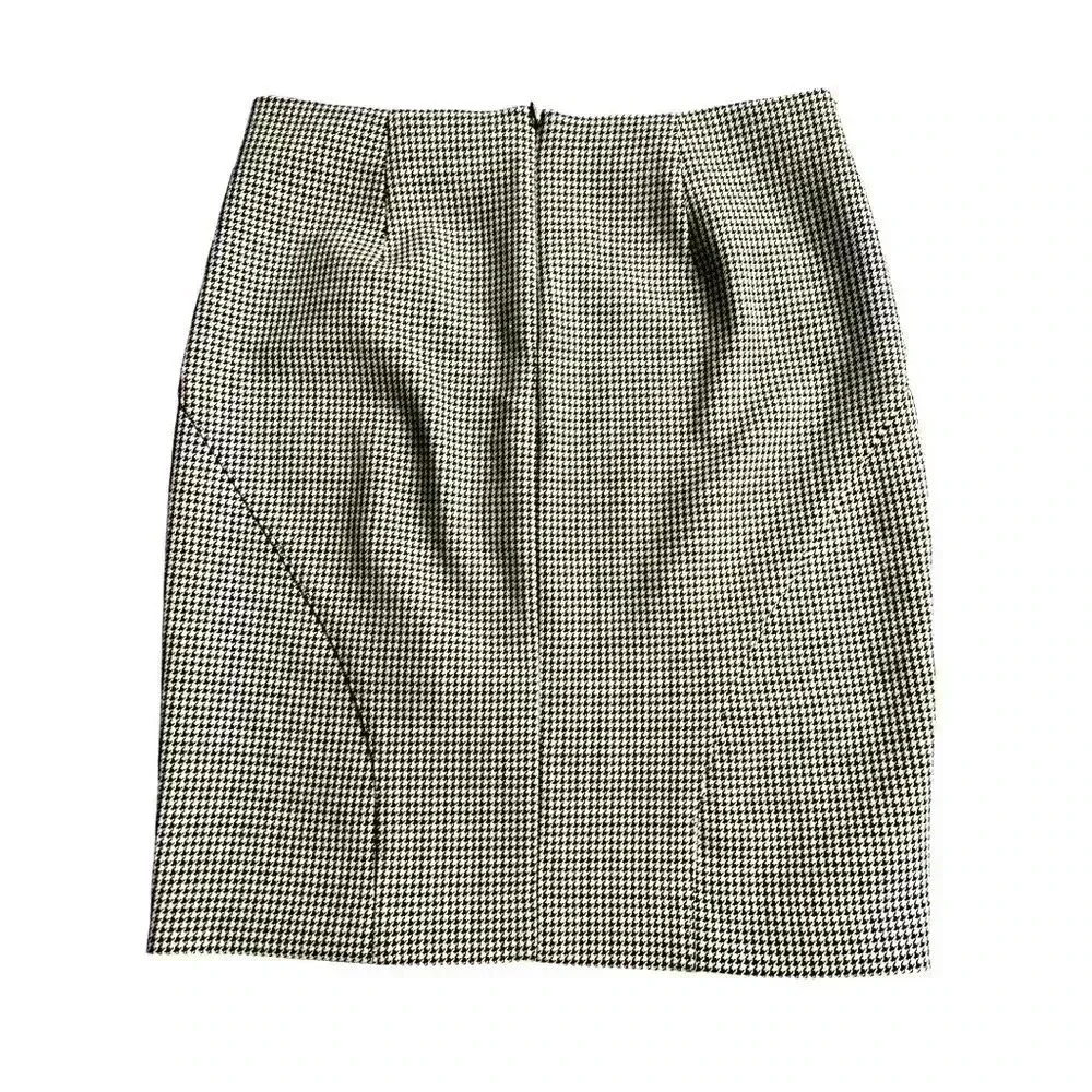 BANANA REPUBLIC HOUNDSTOOTH SKIRT•SIZE 10 PETITE•PREOWNED GREAT CONDITIO…